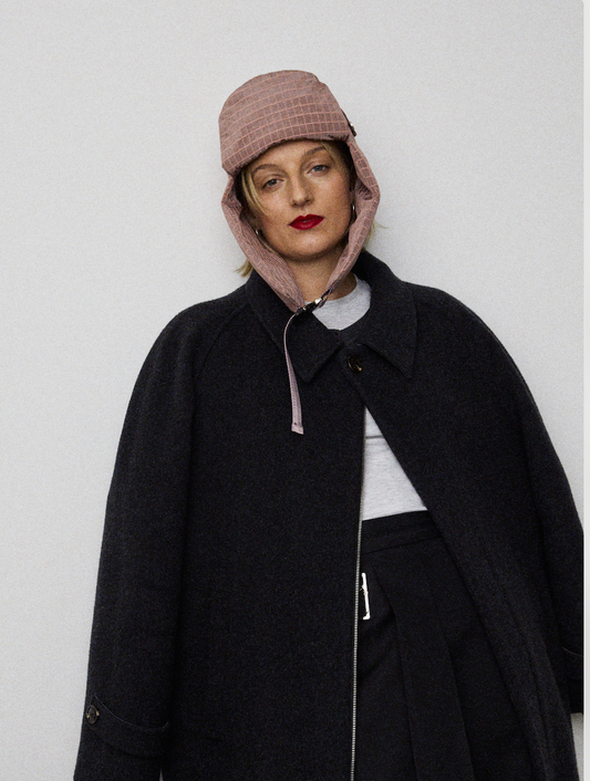 MOMENTARY HAT in ROSE Windowpane