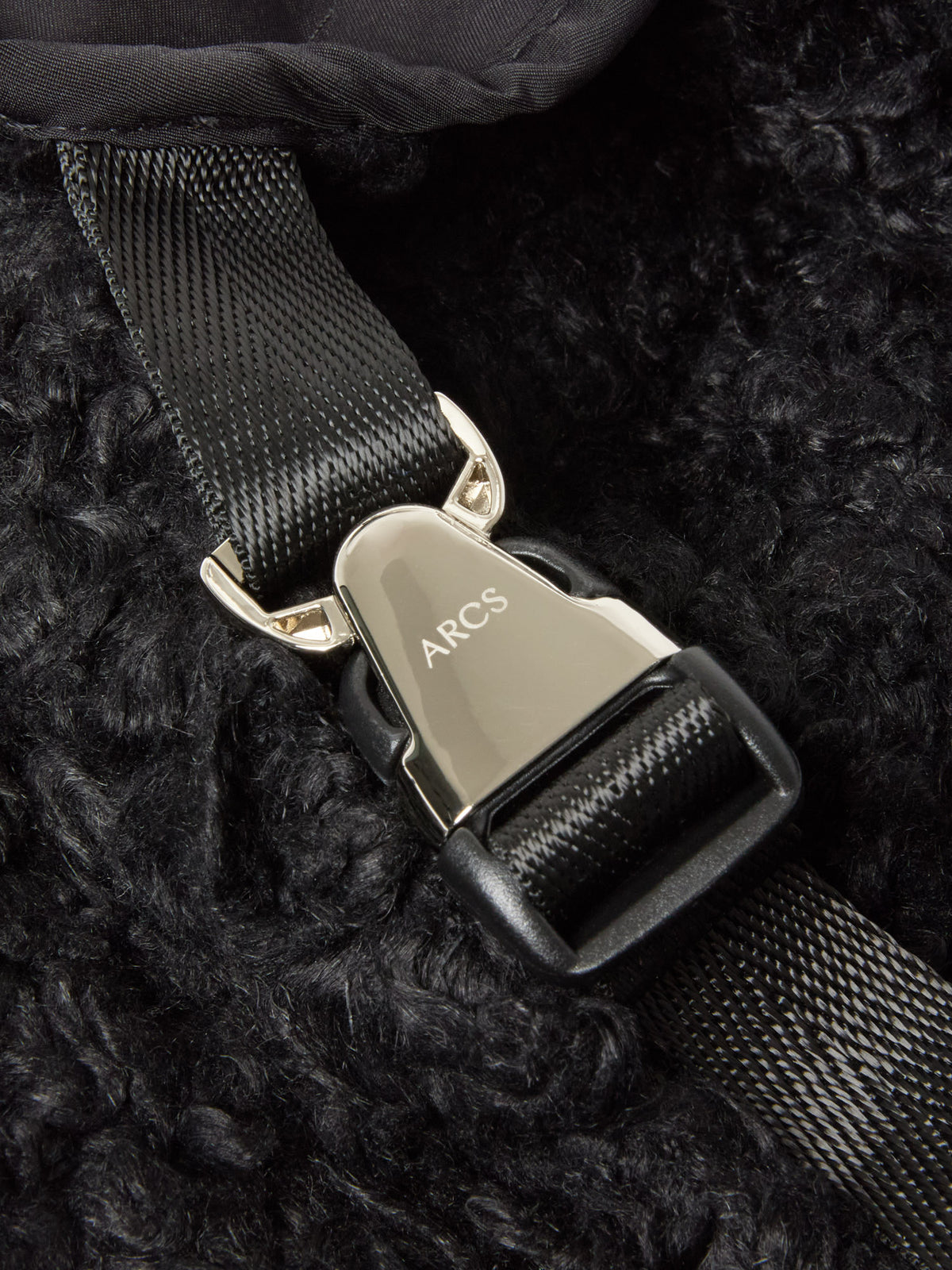 STEADY Cap in SAVIAN Eco-fur
